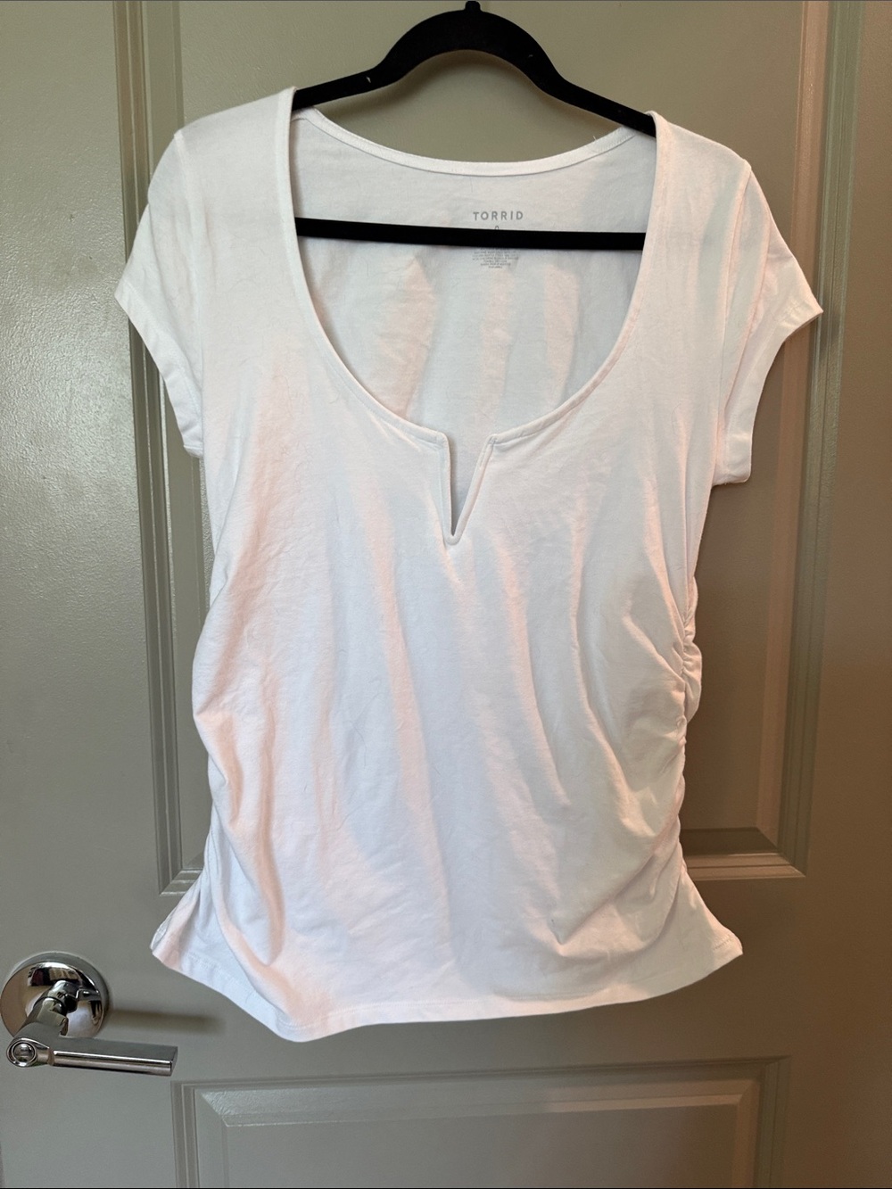 torrid White Notch Scoop Short Sleeve Top 12 0